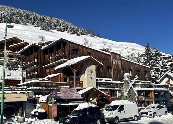 Logis Hotel Le Cairn 1