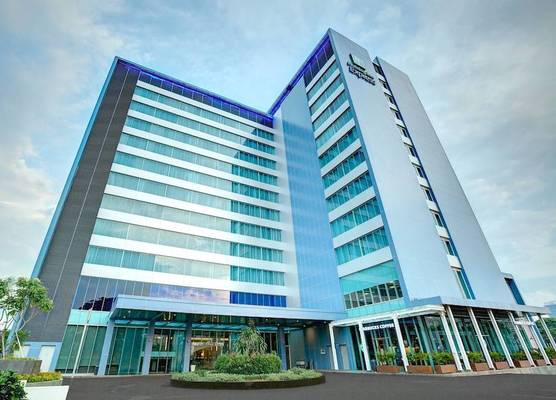 Holiday Inn Express JAKARTA INTERNATIONAL EXPO by IHG 1