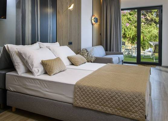 Via Mare Luxury Rooms 1