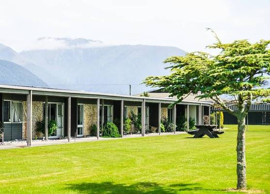 Heartland Hotel Haast 1