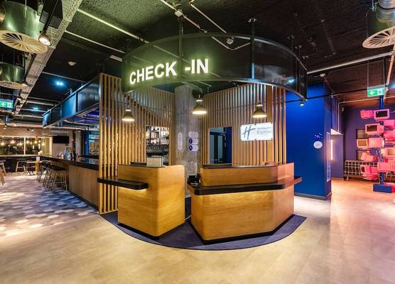 Holiday Inn Express DRESDEN ZENTRUM by IHG 1
