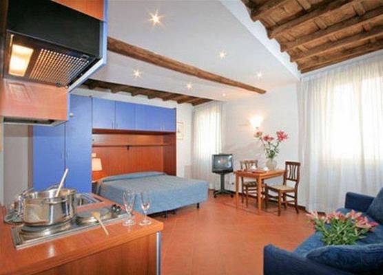 Daisy Apartment 1