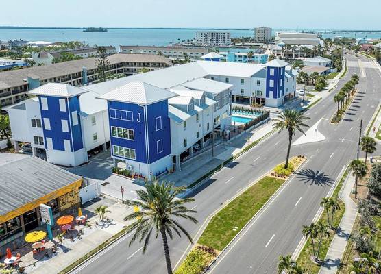 The J Hotel Dunedin Clearwater, an Ascend Collection Hotel 1