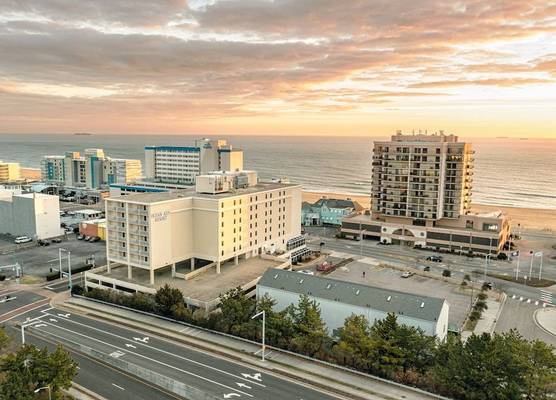 The Ocean Key Virginia Beach Resort 1