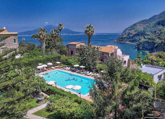 Aequa Hotel 1