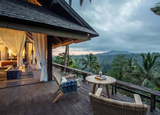 Buahan, a Banyan Tree Escape 1