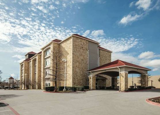 La Quinta by Wyndham Mansfield TX 1