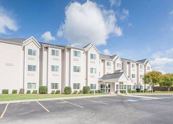 Microtel Inn by Wyndham Rogers 1