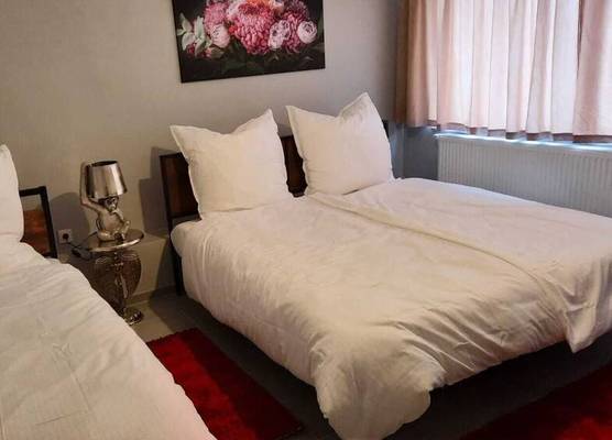 Niehler Hotel 1