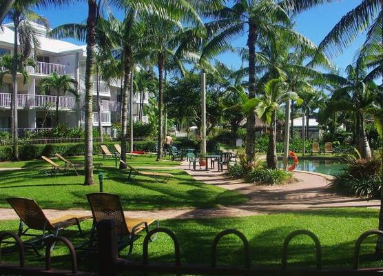 Cairns Beach Resort 1