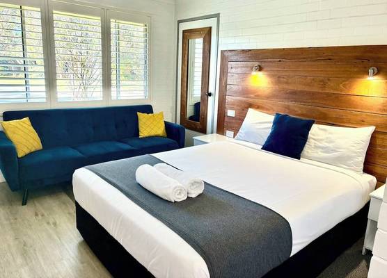 Pleasant Way River Lodge 1