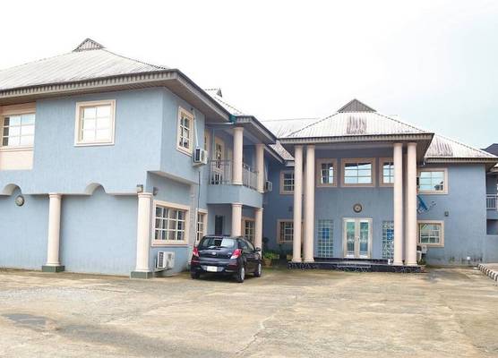 Ann's Haven Hotel & Suites 1