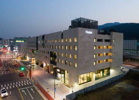Orakai Cheonggyesan Hotel, BW Premier Collection 1