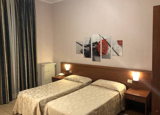 Hotel Paradiso 1