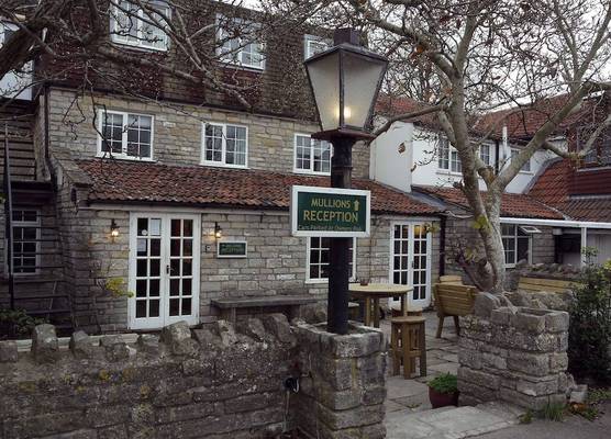 Mullions 51 B&B 1