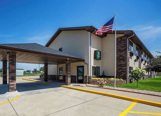 Quality Inn Galesburg near US Highway 34 and I-74 1