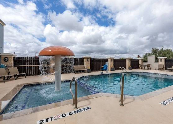 Best Western Plus North Odessa Inn & Suites 1