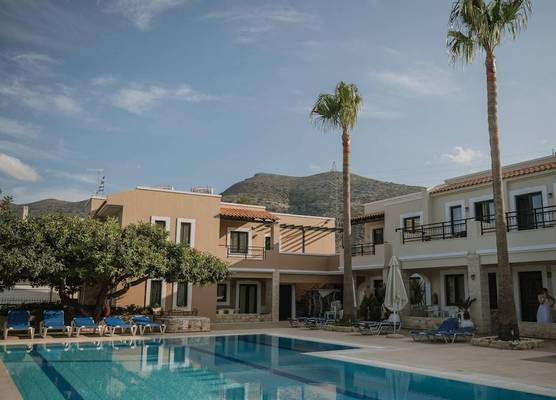 Dionysos Apartments & Studios 1