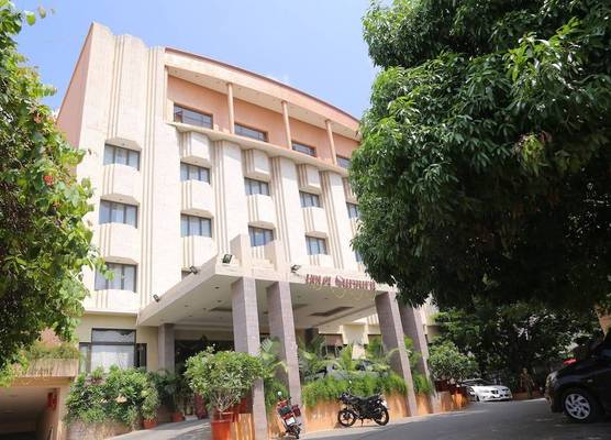 Hotel Surguru 1