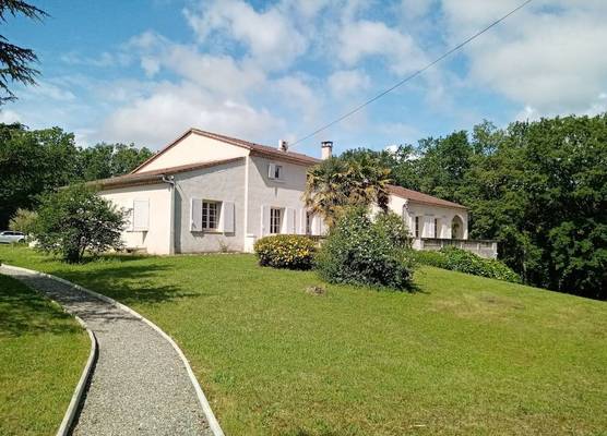 LE CHEMINARD 1