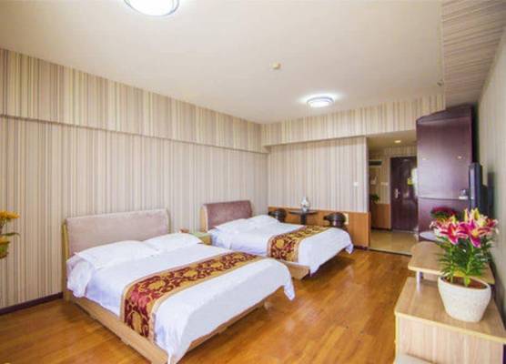 Golden Tree Business Hotel 1