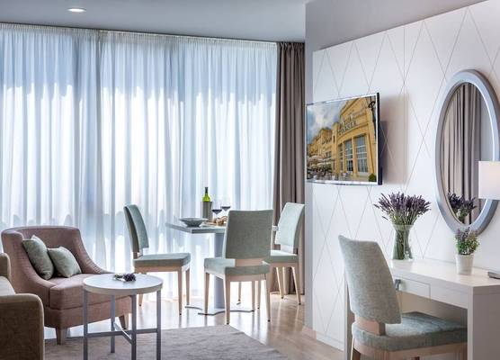 Apartments & Rooms Preelook 1