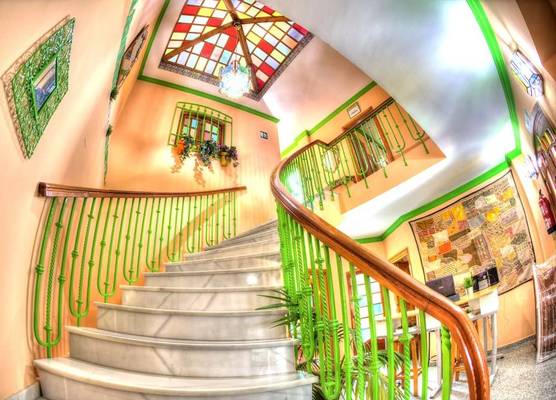 Charming Nerja Hostel 1