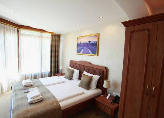 Provence rooms 1