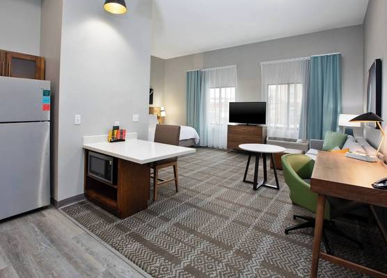 Staybridge Suites AMES by IHG 1