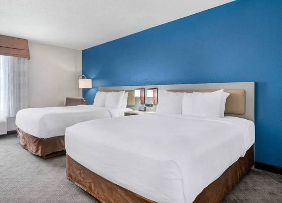Comfort Inn & Suites Sheboygan I-43 1