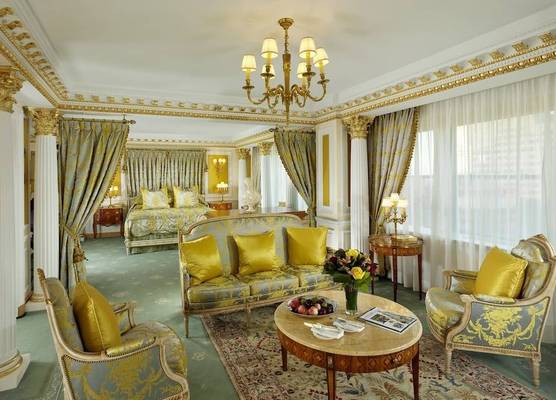 Towers at Lotte New York Palace 1