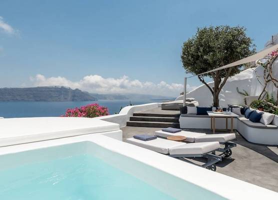 Chelidonia Luxury Suites 1
