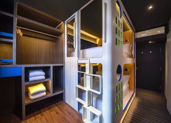 CUBE Family Boutique Capsule Hotel 1