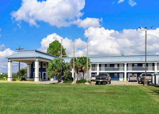 Americas Best Value Inn Gonzales 1