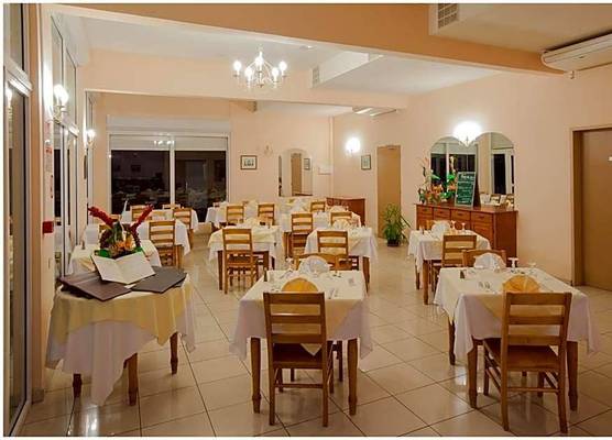 La Fournaise Hotel Restaurant 1