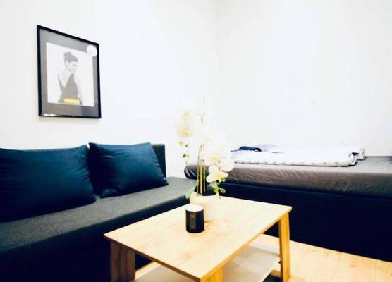 Cozy 5BR Apt 10min Walk to Augarten 1