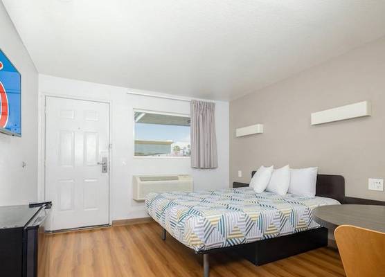 Motel 6 Ontario, CA - Airport 1