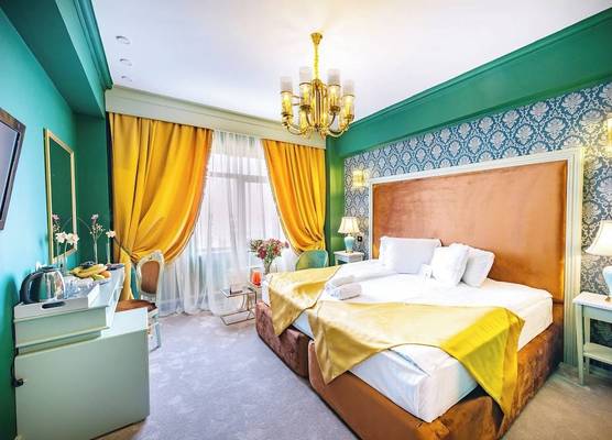 Phoenicia Grand Hotel 1