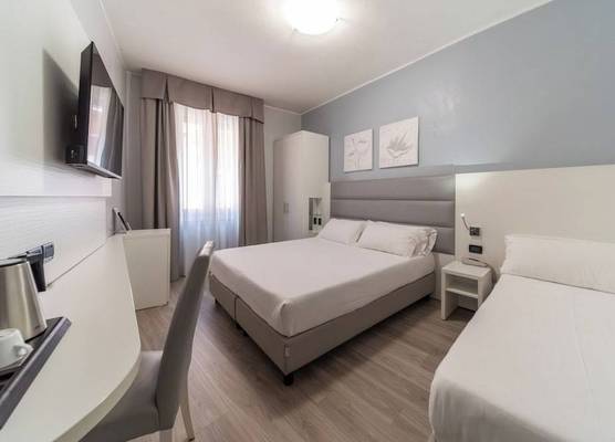 Hotel University 1