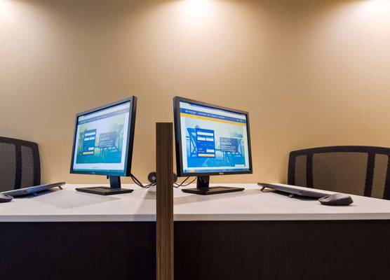 Best Western Plus Ottawa Kanata Hotel & Conference 1