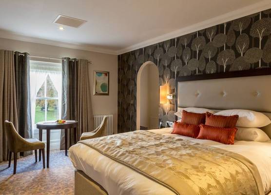 Oakley Hall Hotel 1