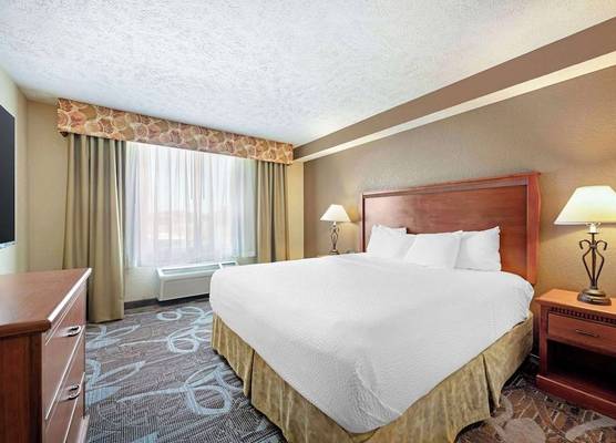 Best Western Plus Mid Nebraska Inn & Suites 1