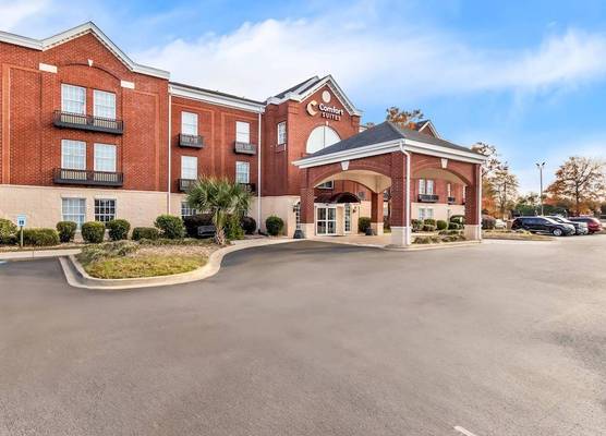 Comfort Suites Sumter near Shaw AFB 1