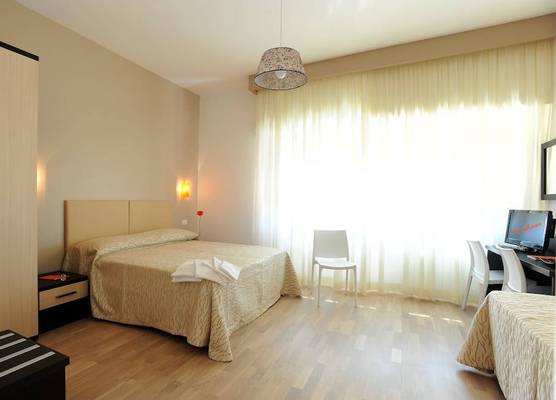 Honey Rooms 1