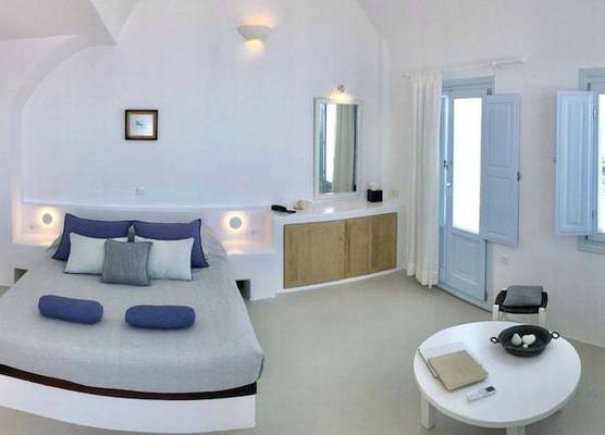 Altana Heritage Suites 1