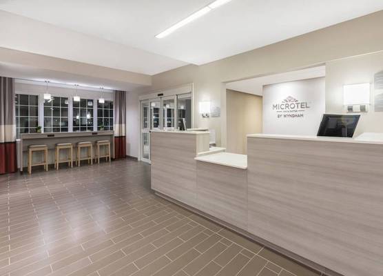 Microtel Inn & Suites by Wyndham Perry 1