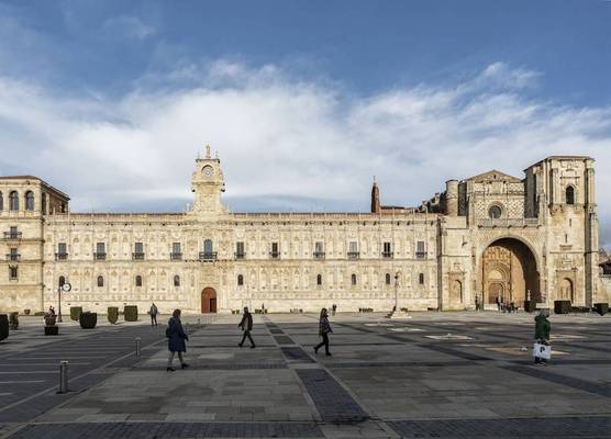Parador de Turismo de León 1