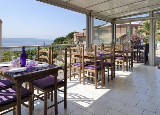 Hotel Alata 1