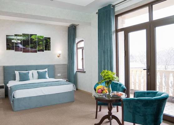 Level Hotel 1