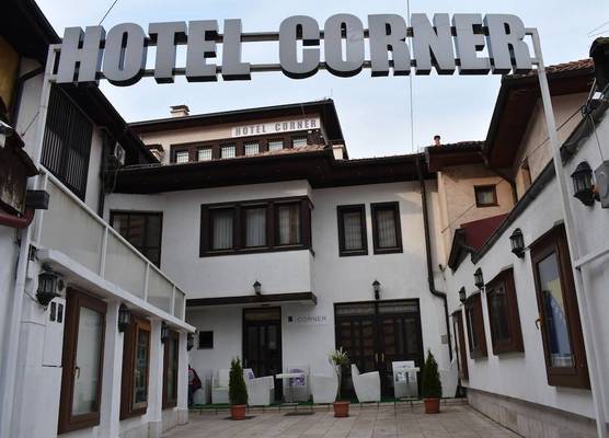 Hotel Corner 1